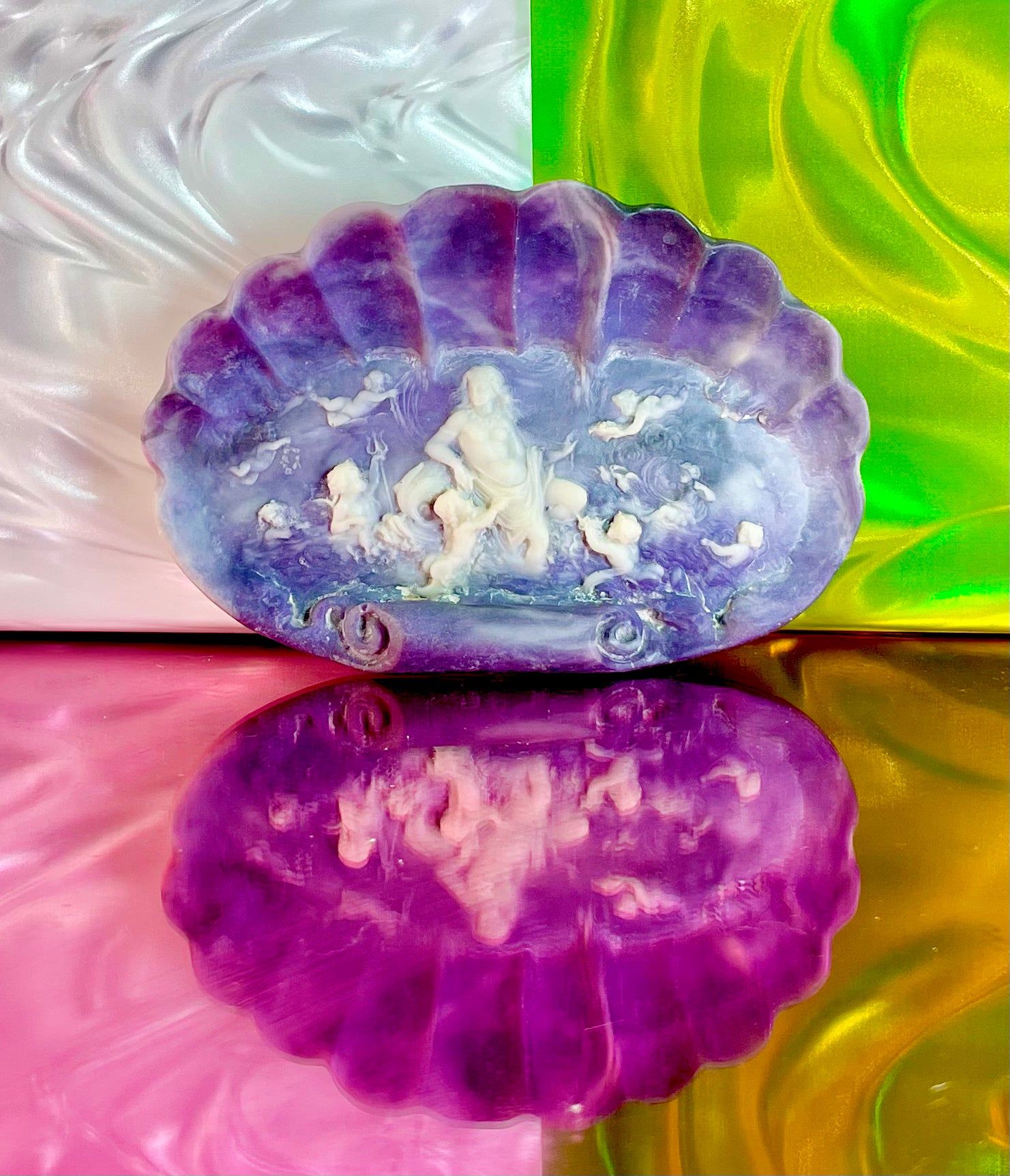 Purple Jasperware Aphrodite Shell Tray