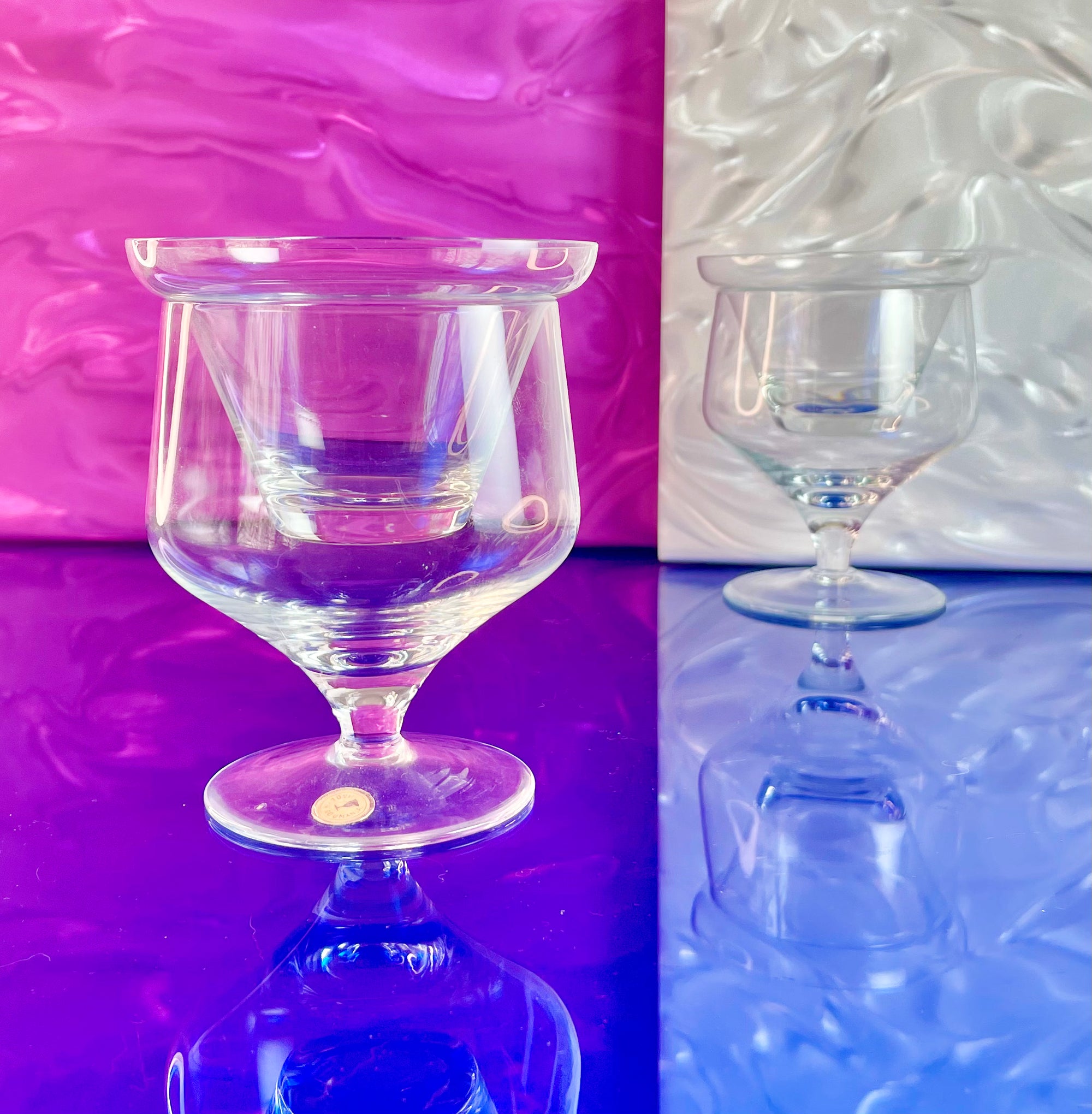 Double-Chamber Sipping Glasses