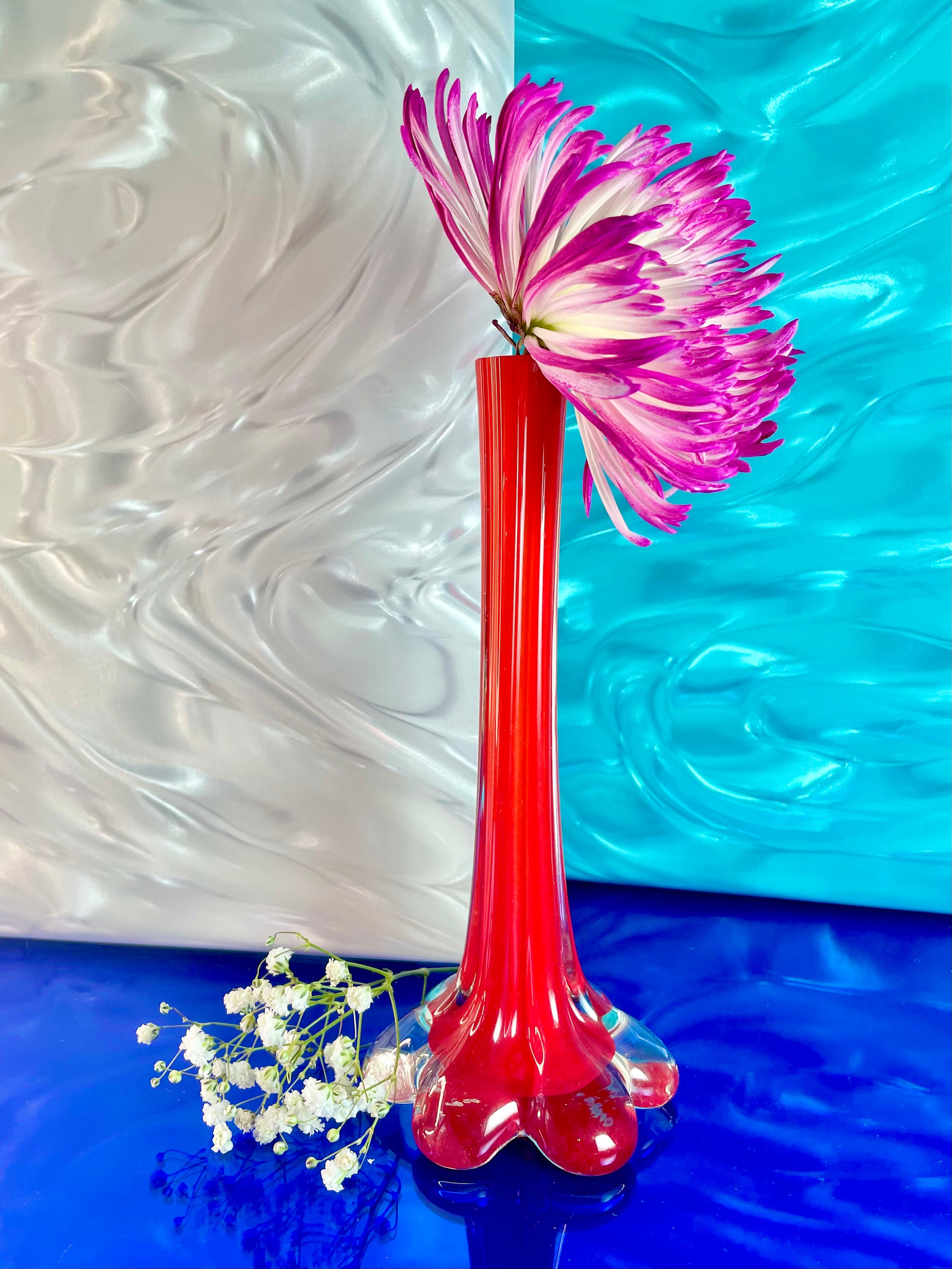 Hand-Blown Glass Red Daisy Bud Vase