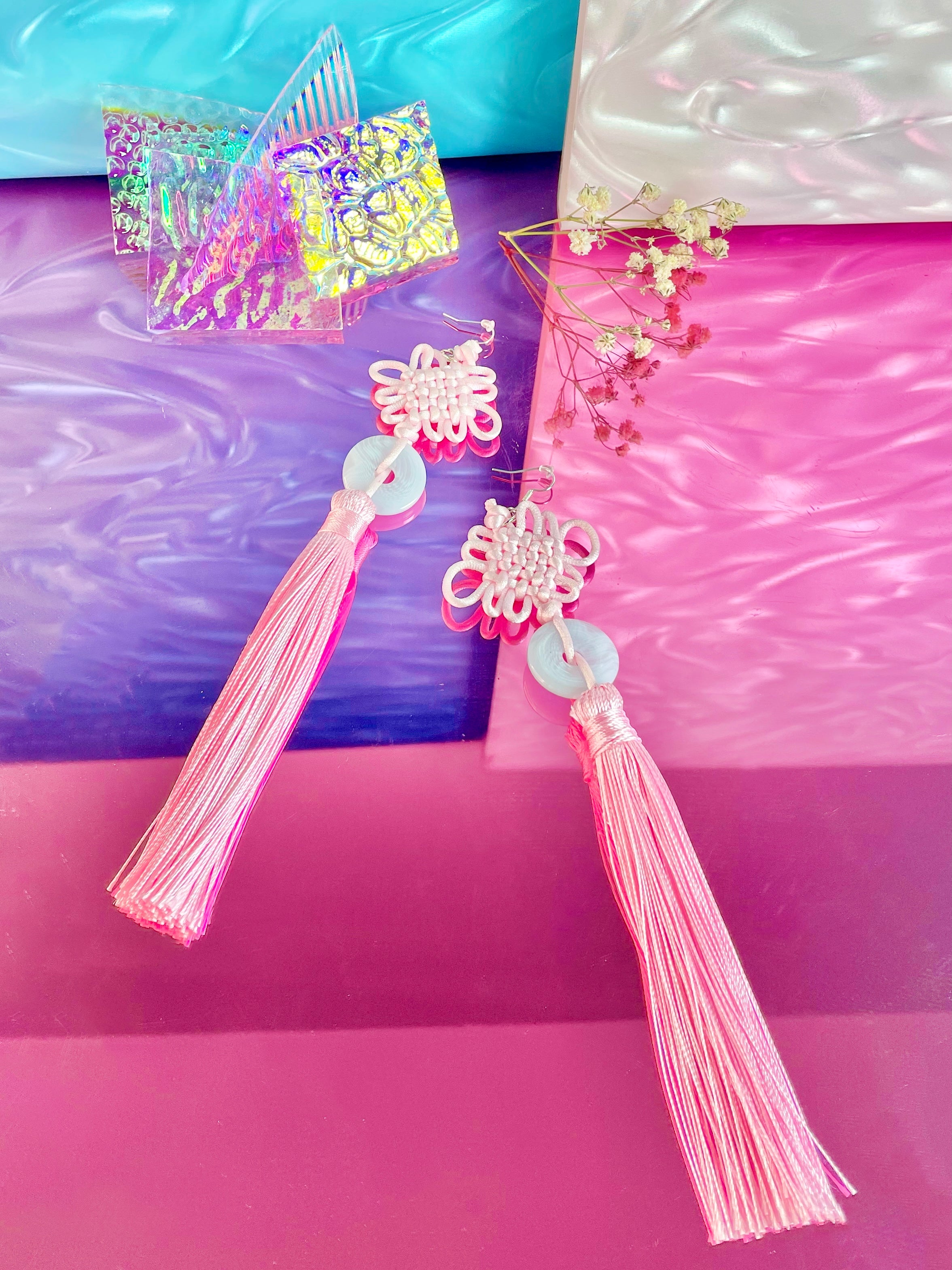 店舗完売★ラス１即納【Anthro】Cha Cha Tassel Drop Earrings Women-Vintage-Round-Long-Drop-